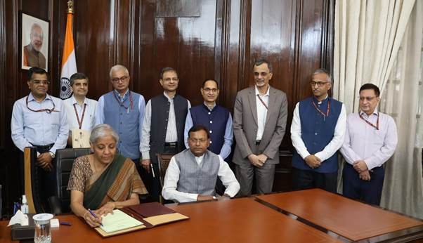 image-8 Smt. Nirmala Sitharaman assumes charge as the Union Minister for Finance and Corporate Affairs